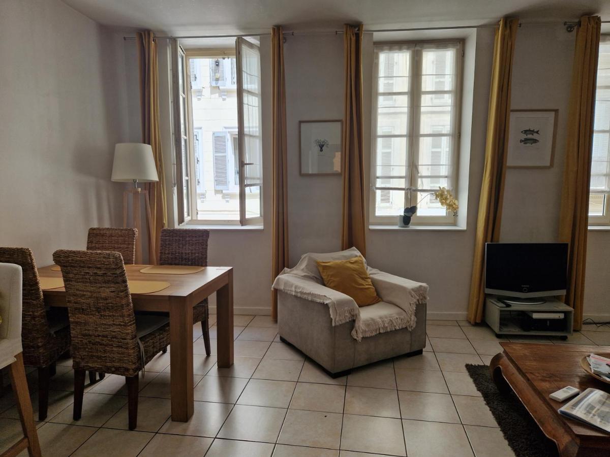 Apartamento 2 Pieces Dans Le Centre Avec Petite Terrasse 3*** Marsella Exterior foto